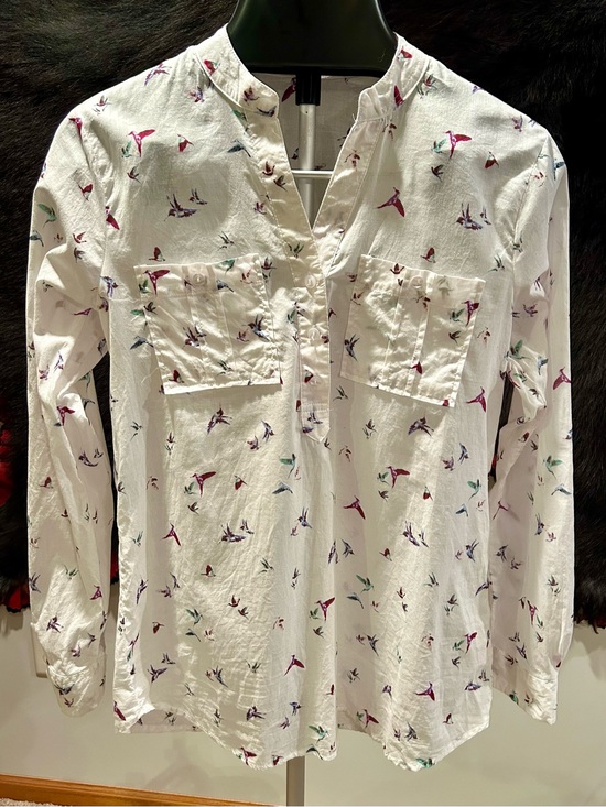 Eden & Olivia Tops - Eden and Olivia Women’s White Pullover Blouse with Multicolor Hummingbird Print
